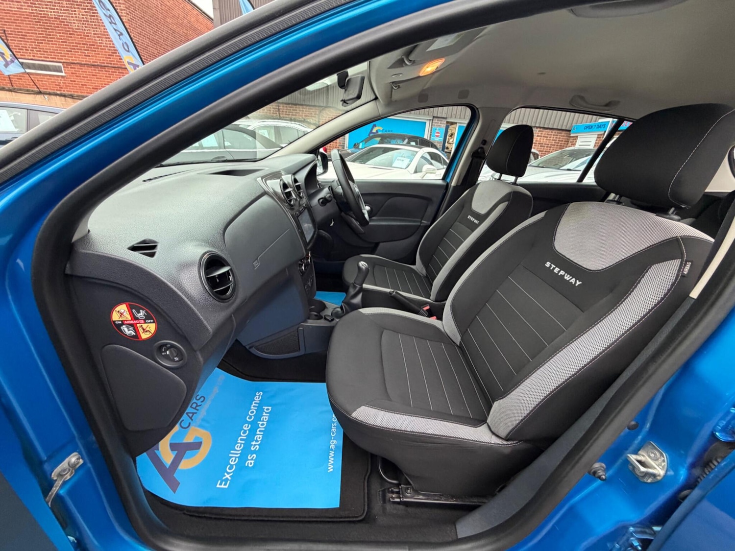 Used Dacia Sandero Stepway for sale - 77807913: Photo 4