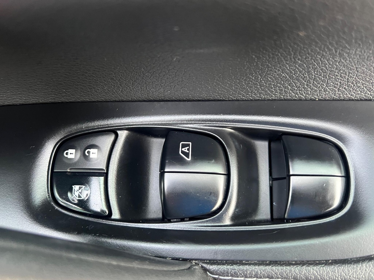 Used Nissan Qashqai 2017 for sale - 76786791: Photo 29