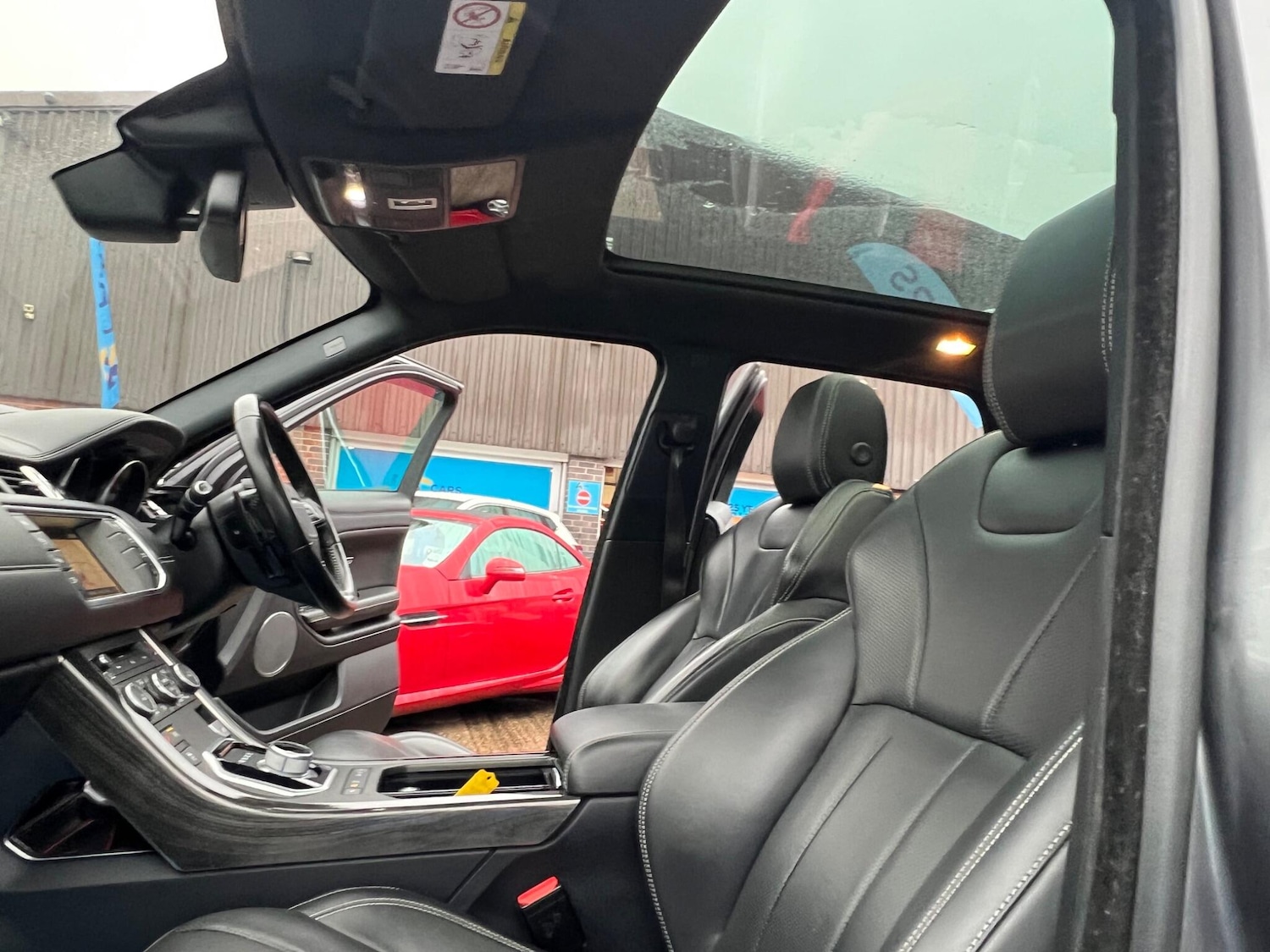 Used Land Rover Range Rover Evoque 2016 for sale - 76990706: Photo 40