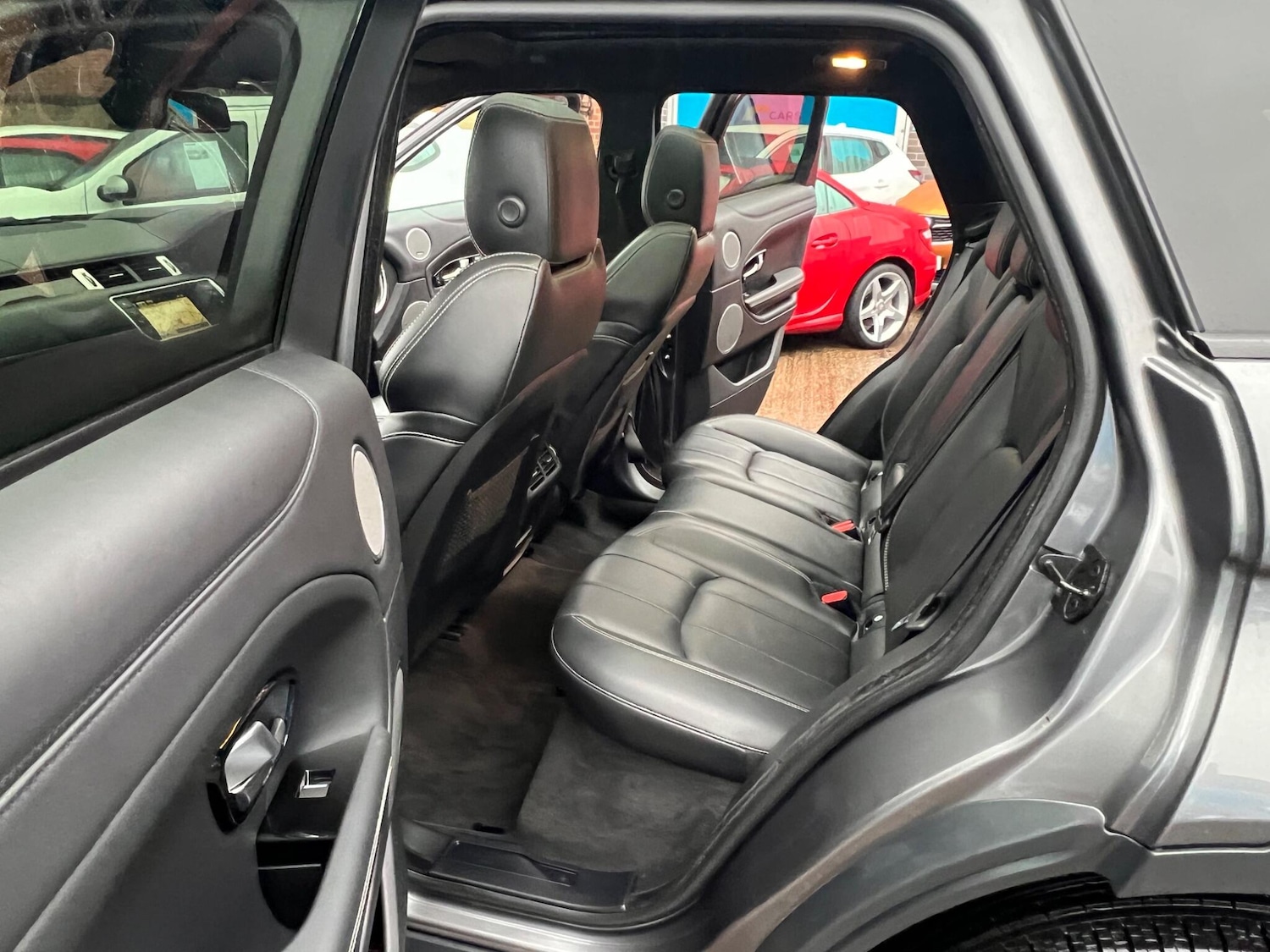 Used Land Rover Range Rover Evoque 2016 for sale - 76990706: Photo 5