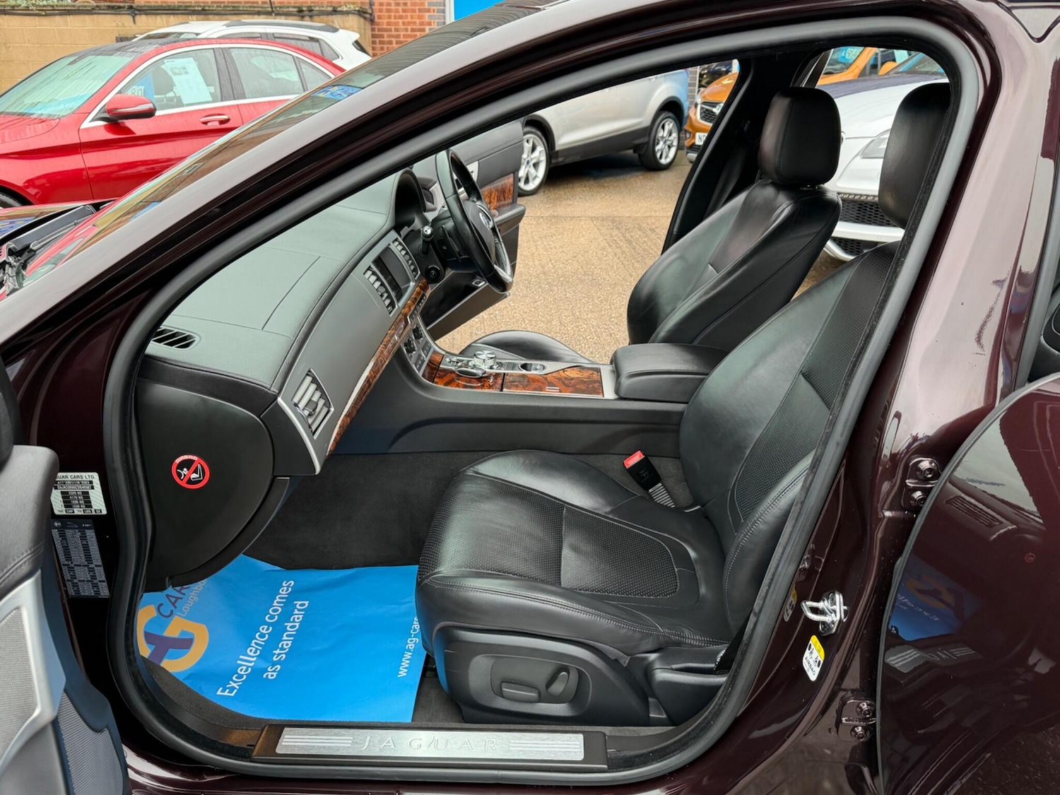 Used Jaguar XF for sale - 77163303: Photo 4