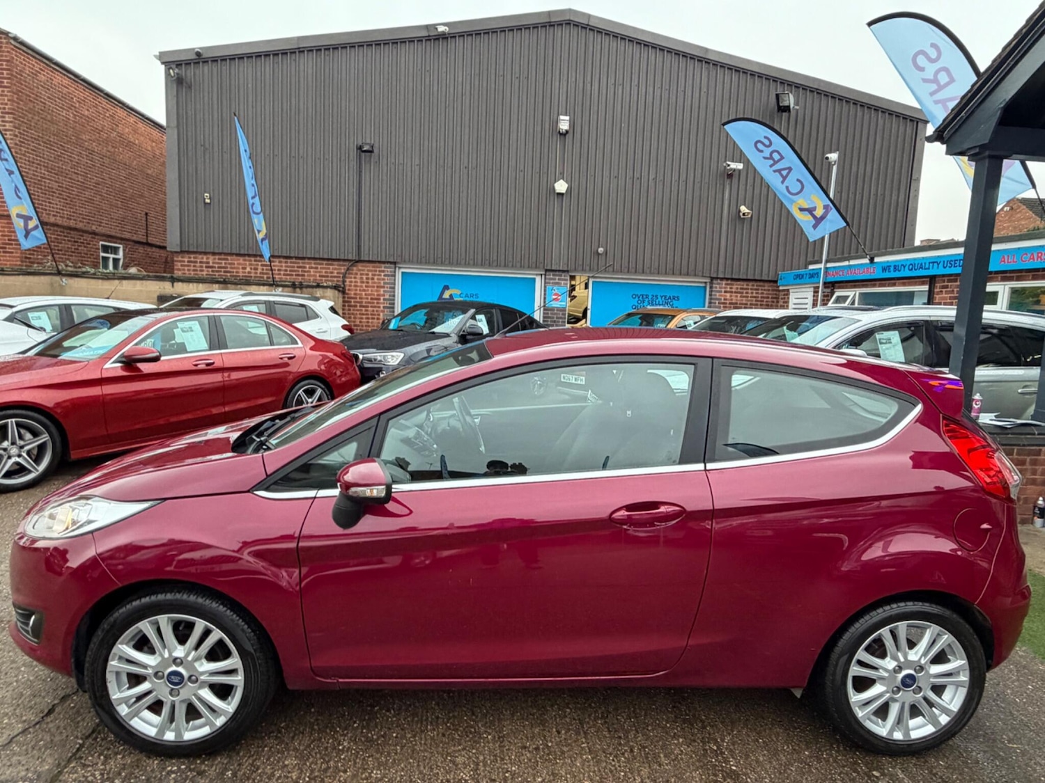 Used Ford Fiesta 2016 for sale - 77320397: Photo 8