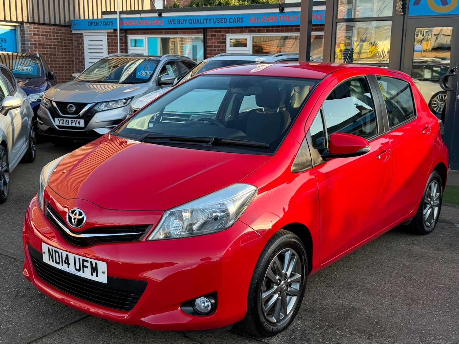 Used Toyota Yaris 2014 for sale - 77738083: Photo 11