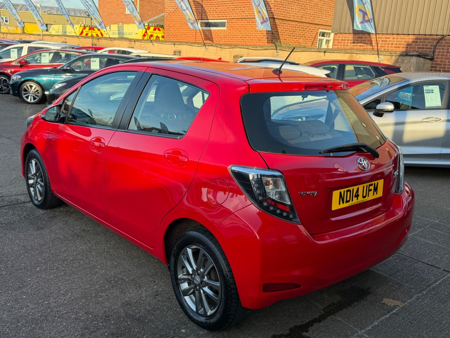 Used Toyota Yaris 2014 for sale - 77738083: Photo 14