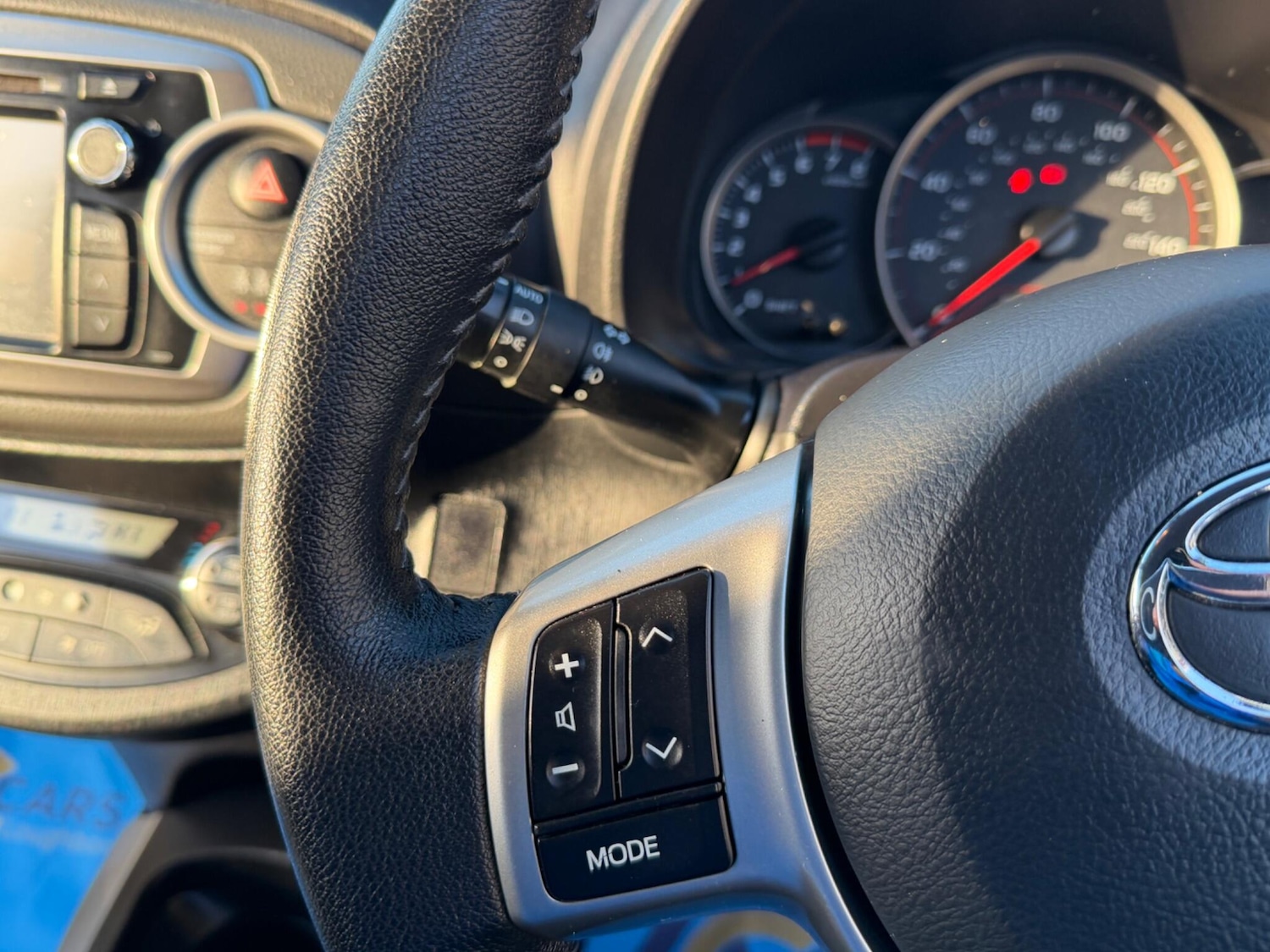 Used Toyota Yaris 2014 for sale - 77738083: Photo 21