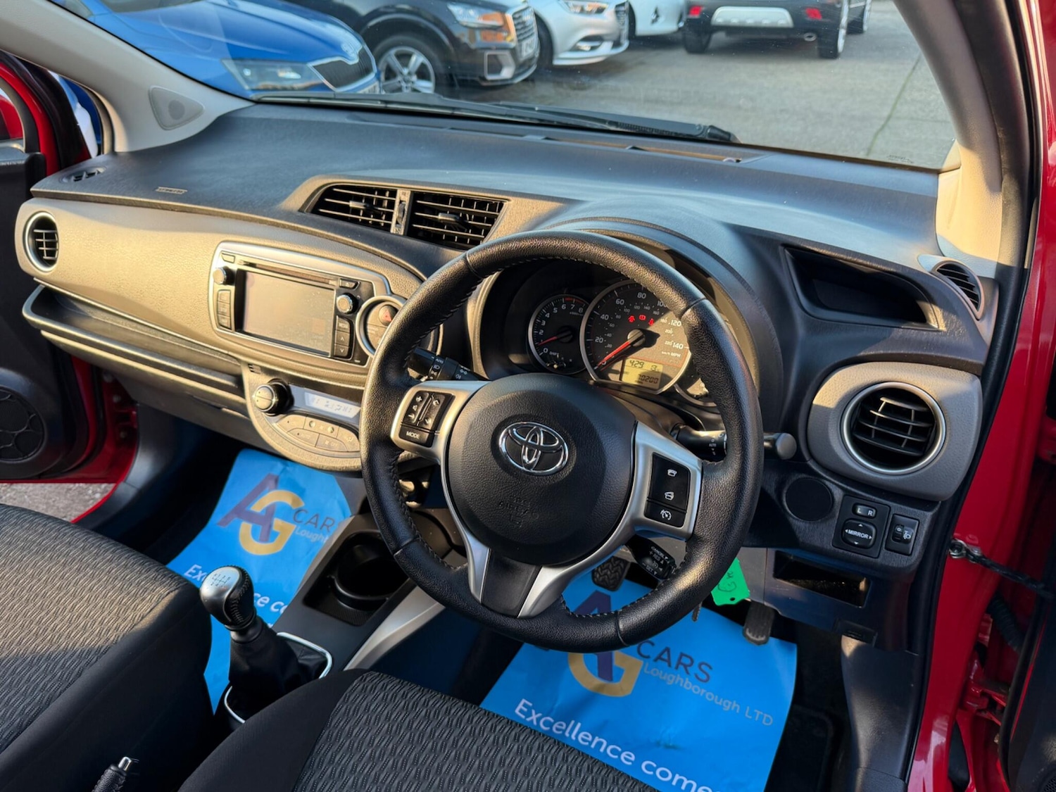 Used Toyota Yaris 2014 for sale - 77738083: Photo 3