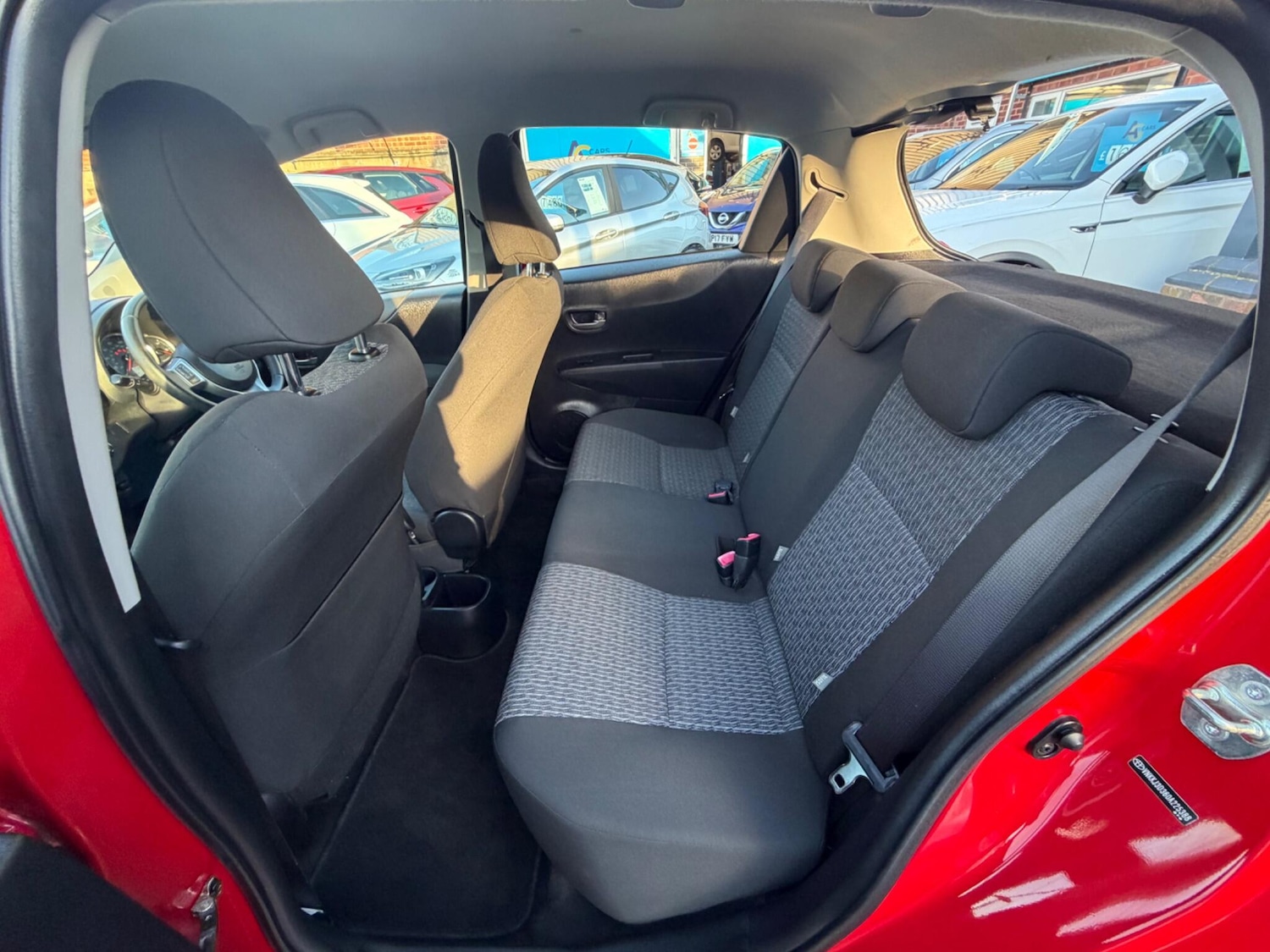 Used Toyota Yaris 2014 for sale - 77738083: Photo 30