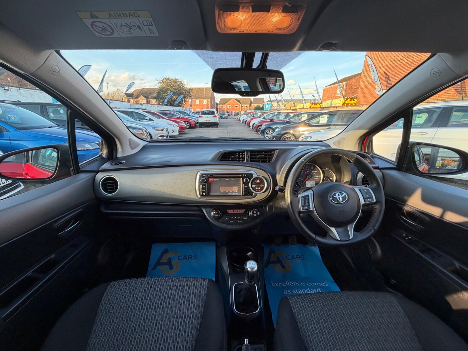 Used Toyota Yaris 2014 for sale - 77738083: Photo 32