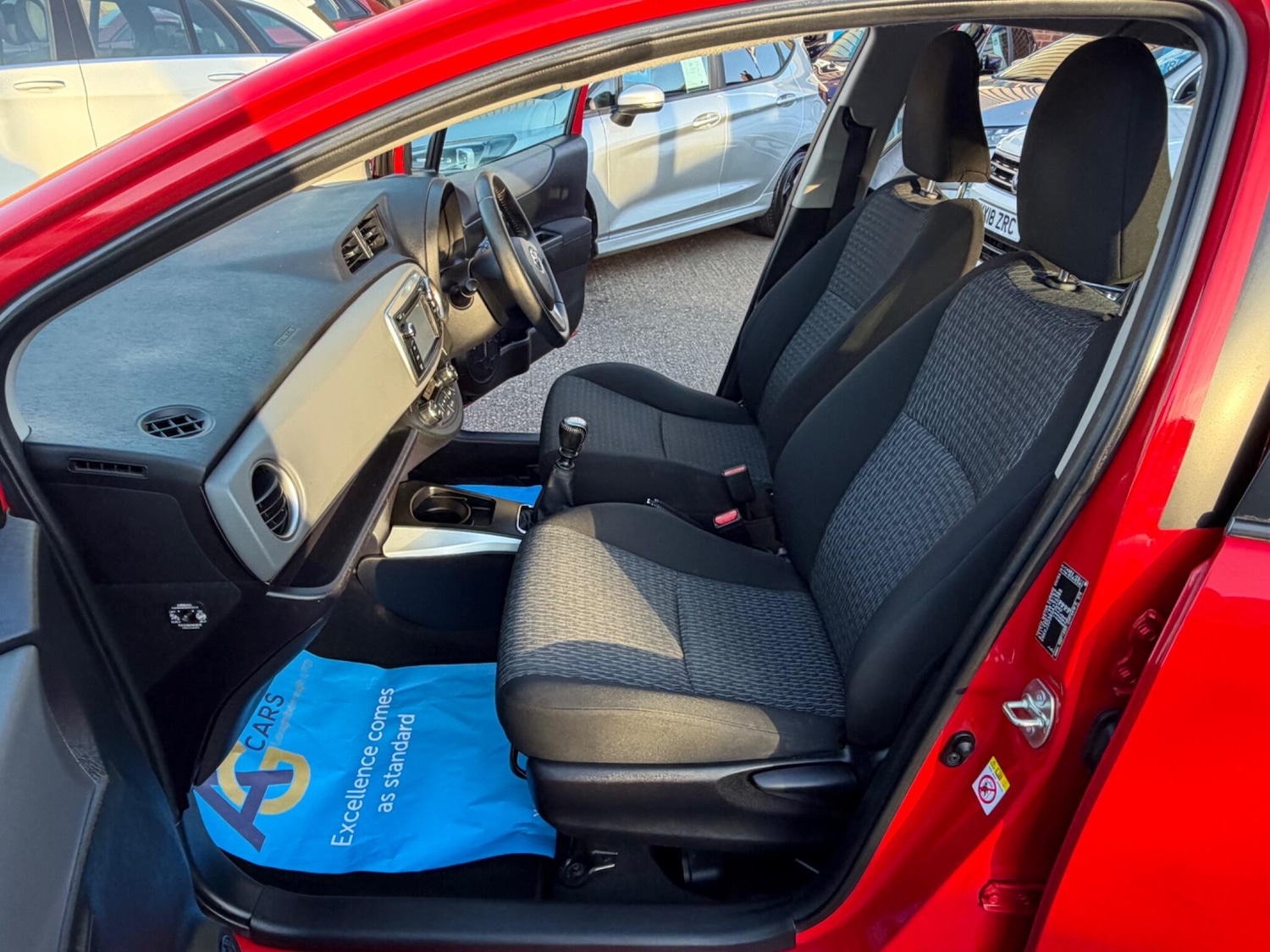 Used Toyota Yaris 2014 for sale - 77738083: Photo 4