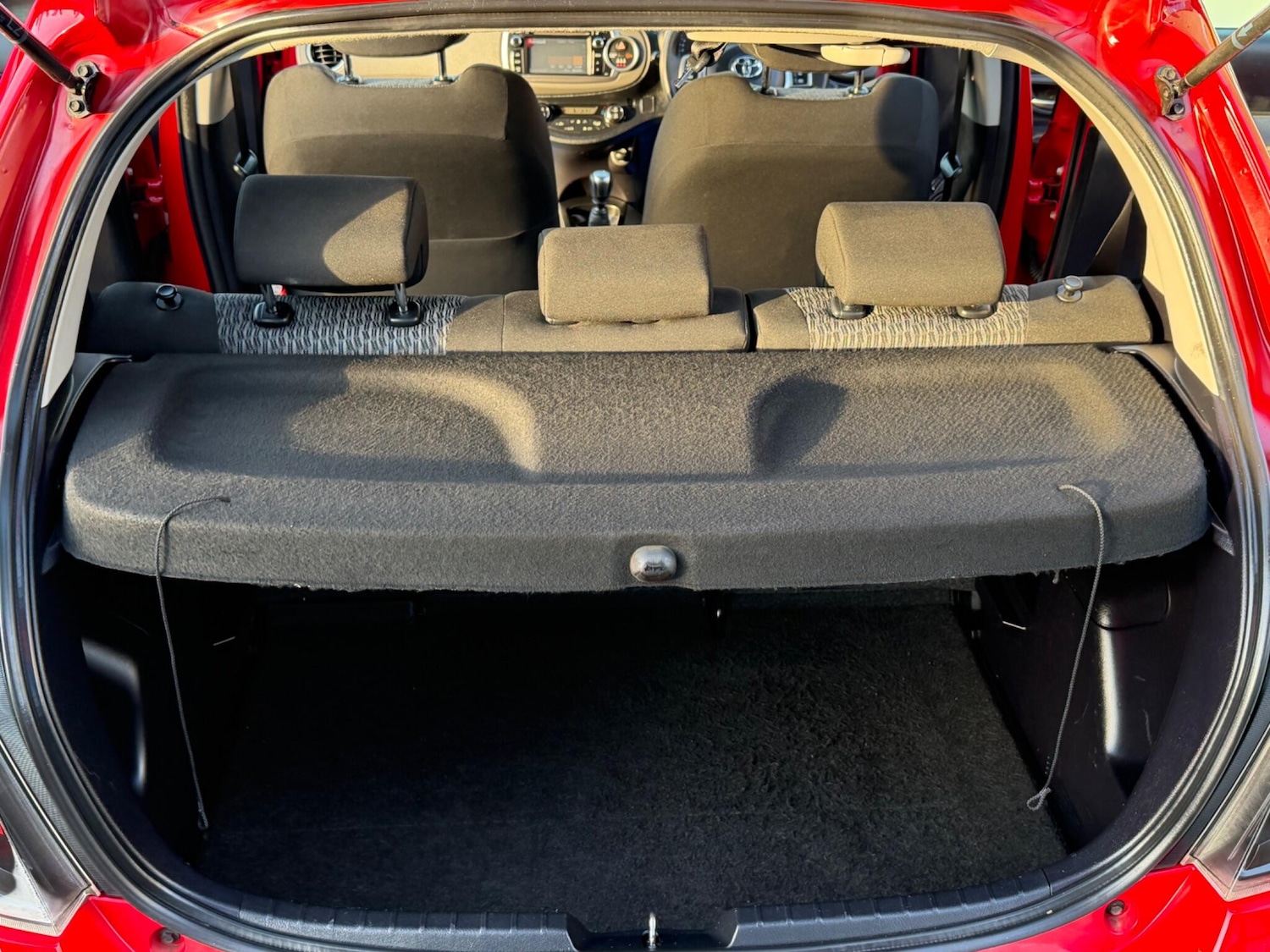 Used Toyota Yaris 2014 for sale - 77738083: Photo 45