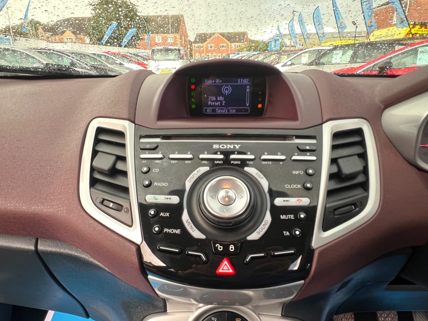 Used Ford Fiesta 2012 for sale - 75838082: Photo 28