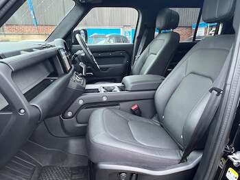 Used Land Rover Defender 110 2025 for sale - 77696856: Photo