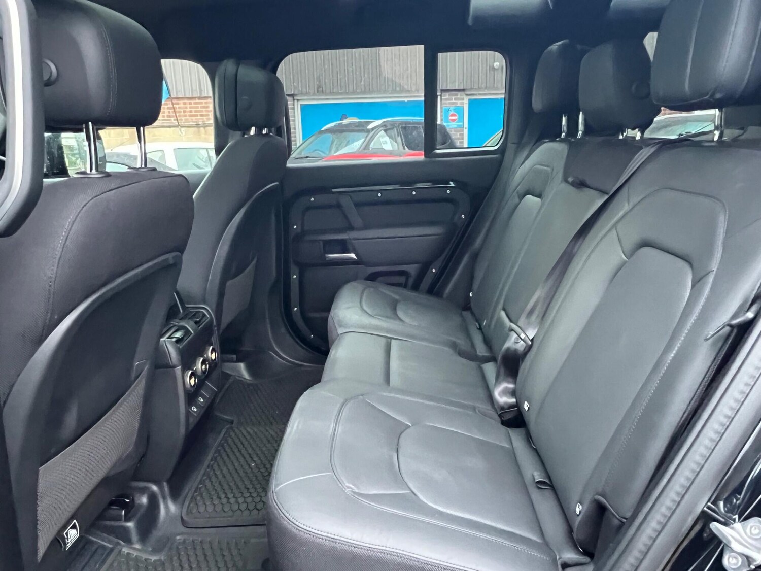 Used Land Rover Defender 110 for sale - 77696856: Photo 42