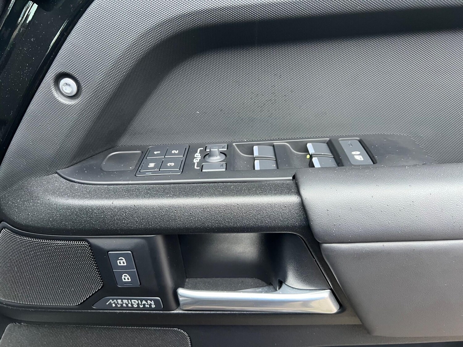 Used Land Rover Defender 110 for sale - 77696856: Photo 51