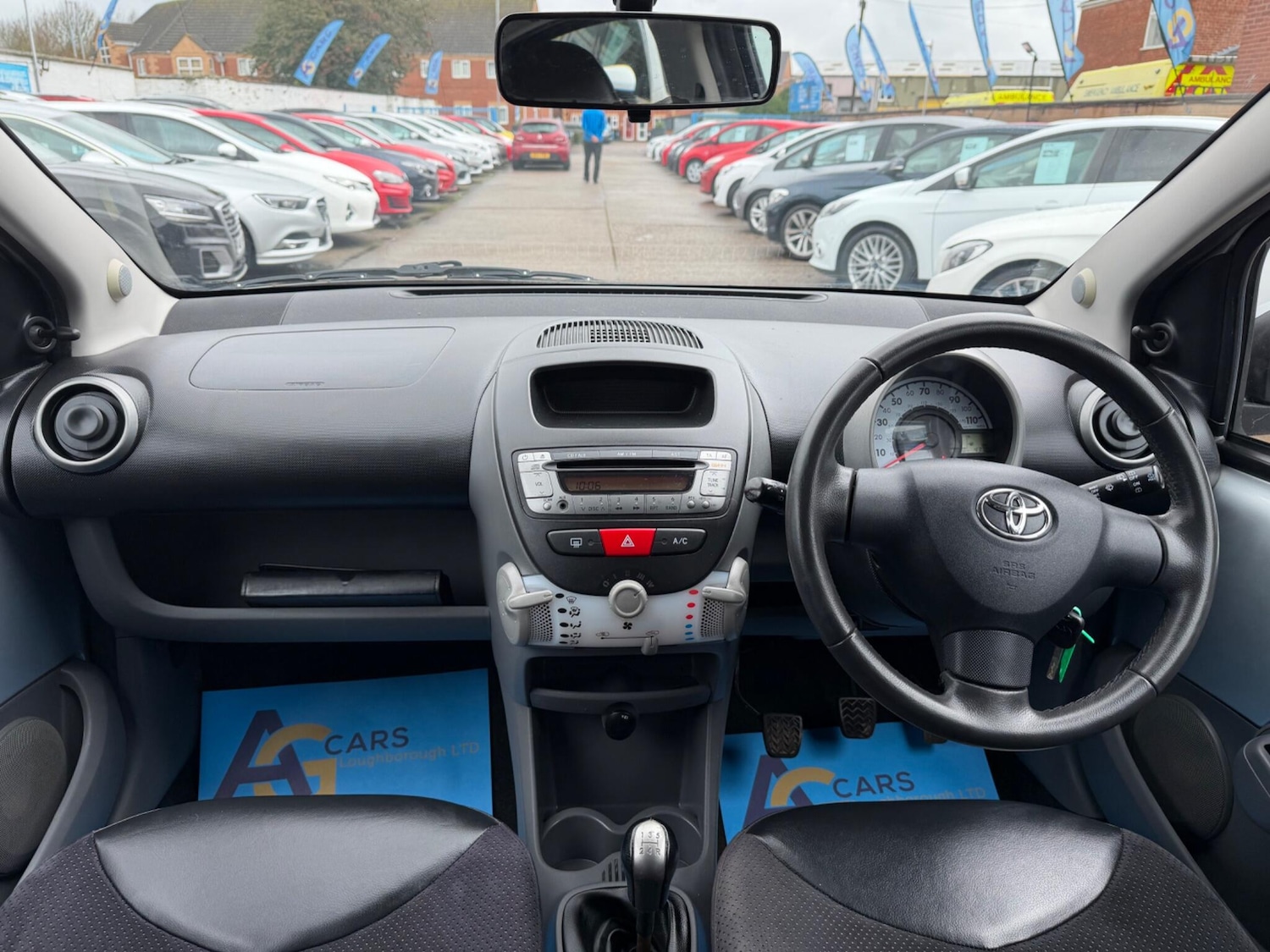 Used Toyota AYGO 2012 for sale - 77737554: Photo 2