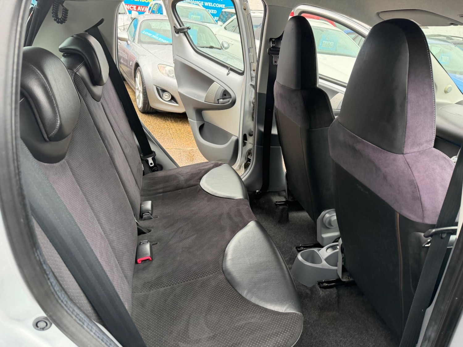 Used Toyota AYGO 2012 for sale - 77737554: Photo 37