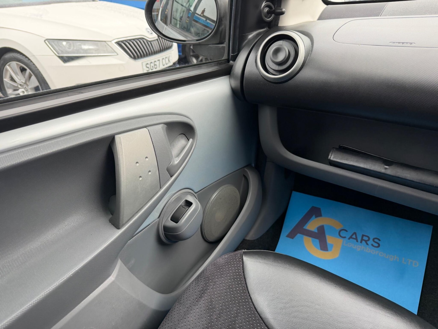 Used Toyota AYGO 2012 for sale - 77737554: Photo 42