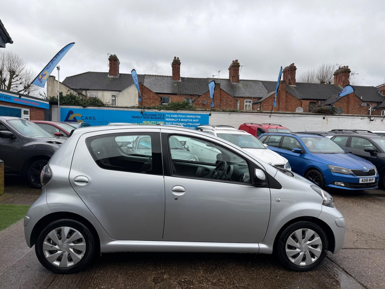 Used Toyota AYGO 2012 for sale - 77737554: Photo 44