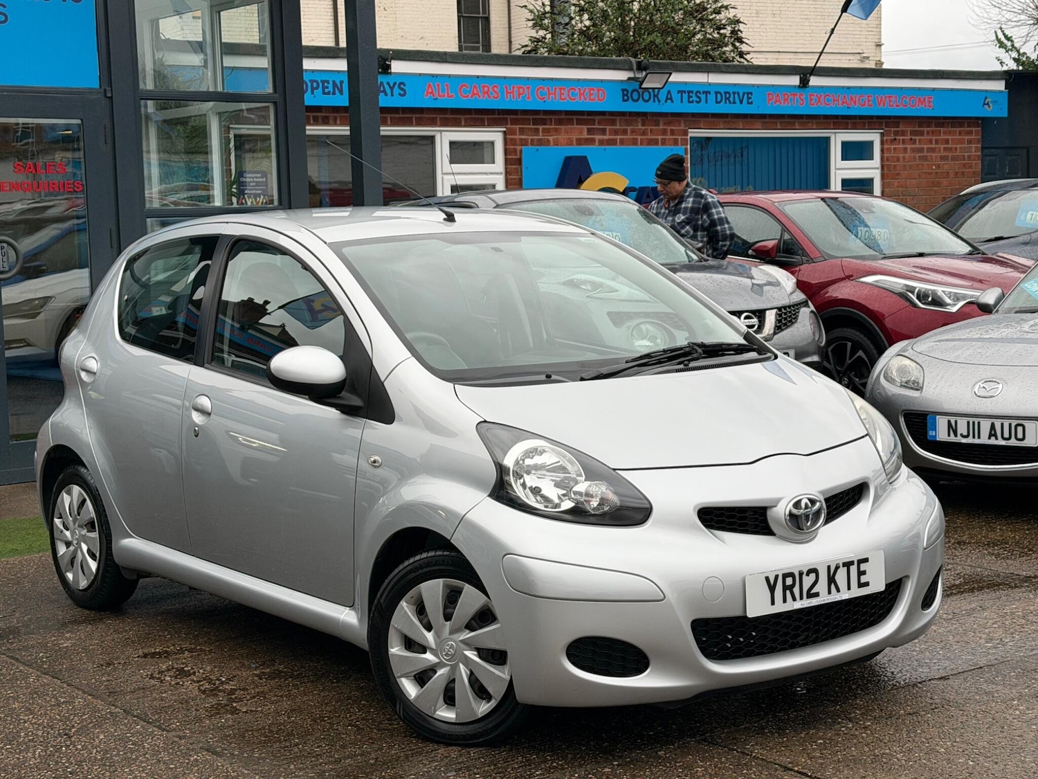 Used Toyota AYGO 2012 for sale - 77737554: Photo 46