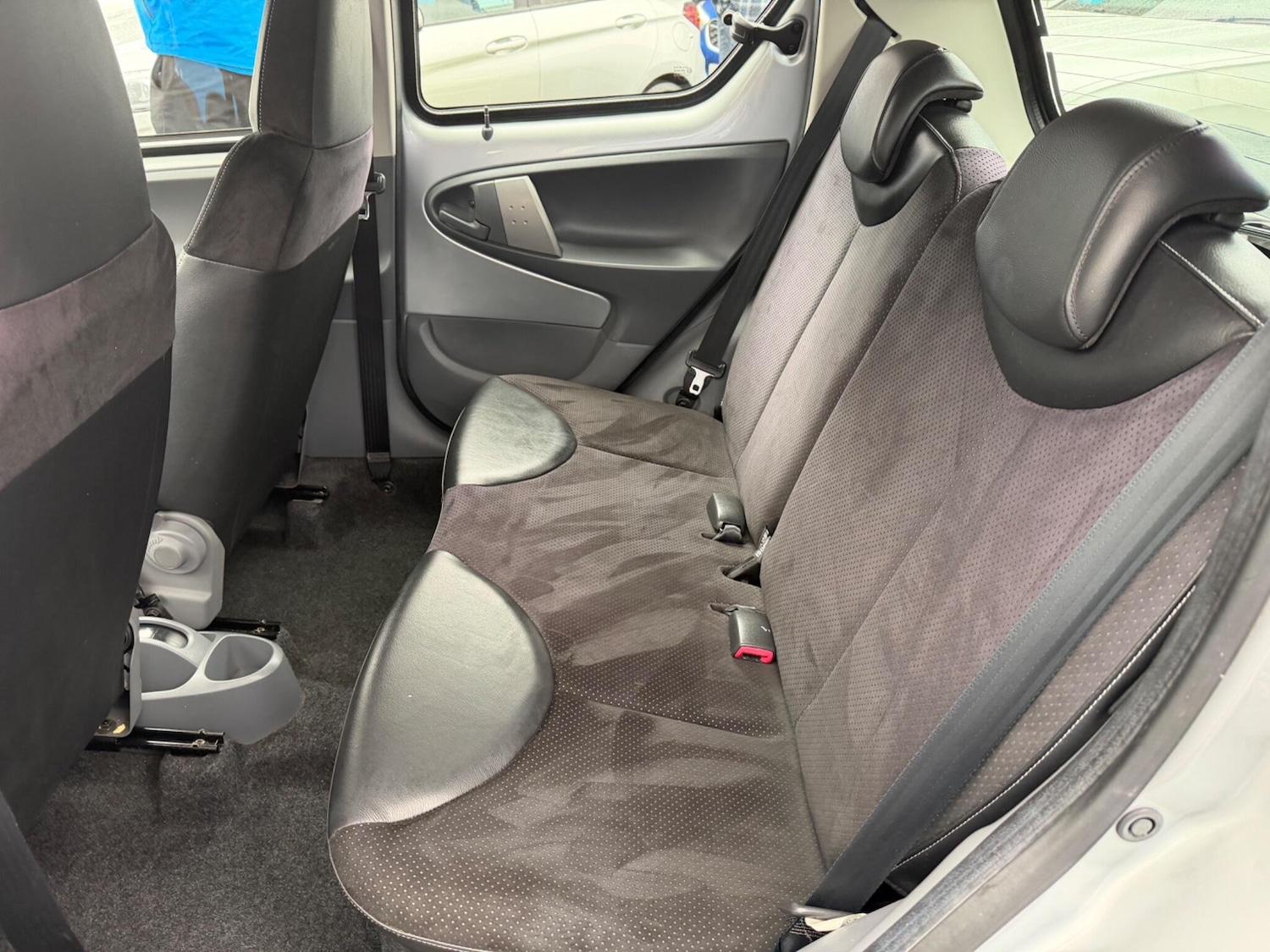 Used Toyota AYGO 2012 for sale - 77737554: Photo 5