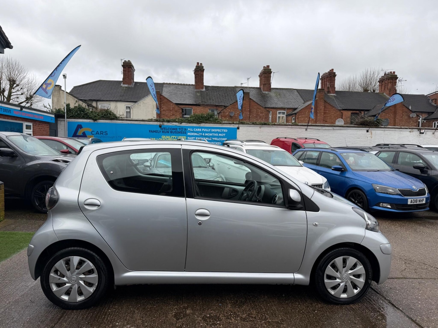 Used Toyota AYGO 2012 for sale - 77737554: Photo 7