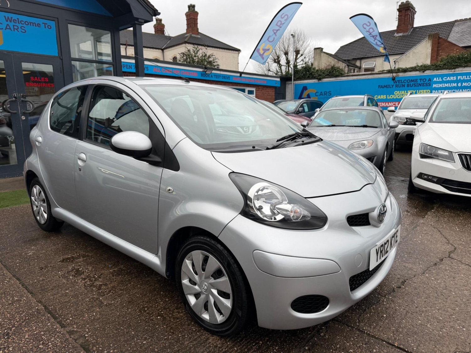 Used Toyota AYGO 2012 for sale - 77737554: Photo 9