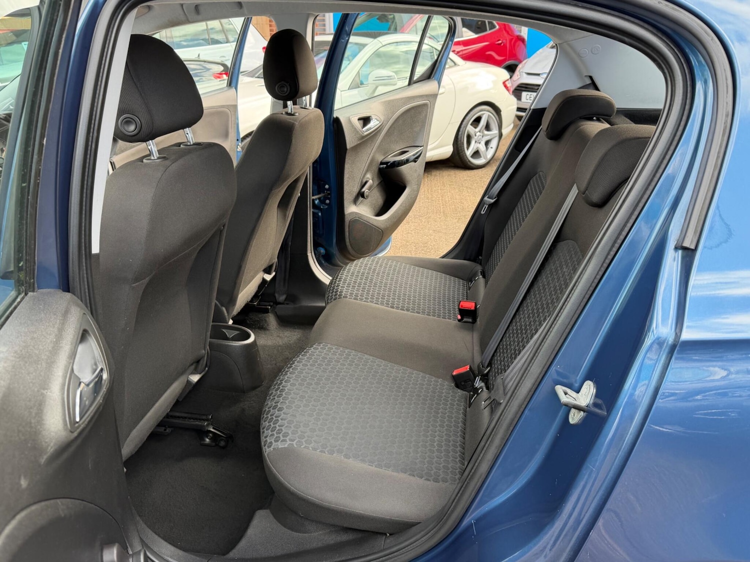 Used Vauxhall Corsa 2015 for sale - 77839183: Photo 5