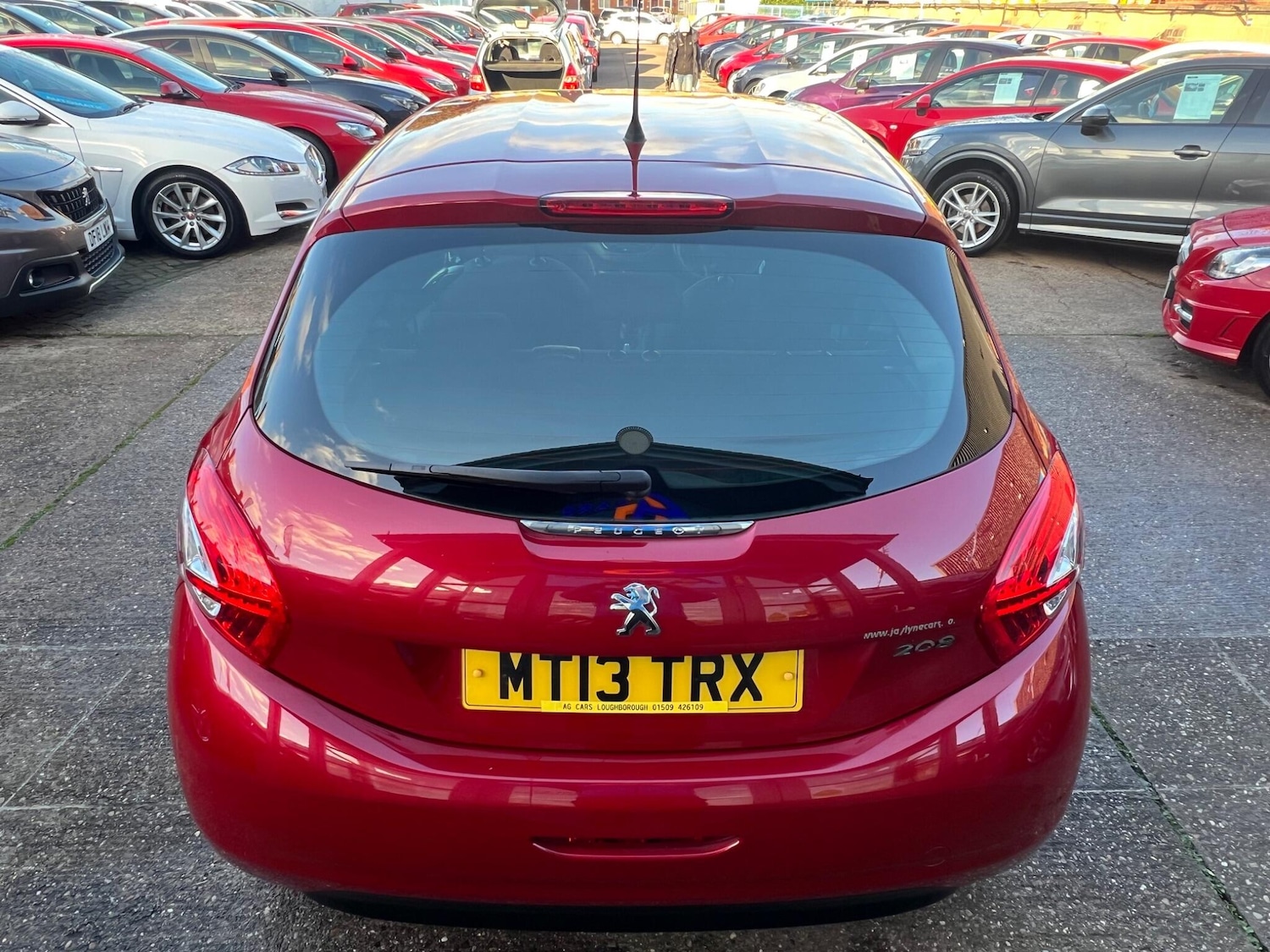 Used Peugeot 208 2013 for sale - 76671169: Photo 16