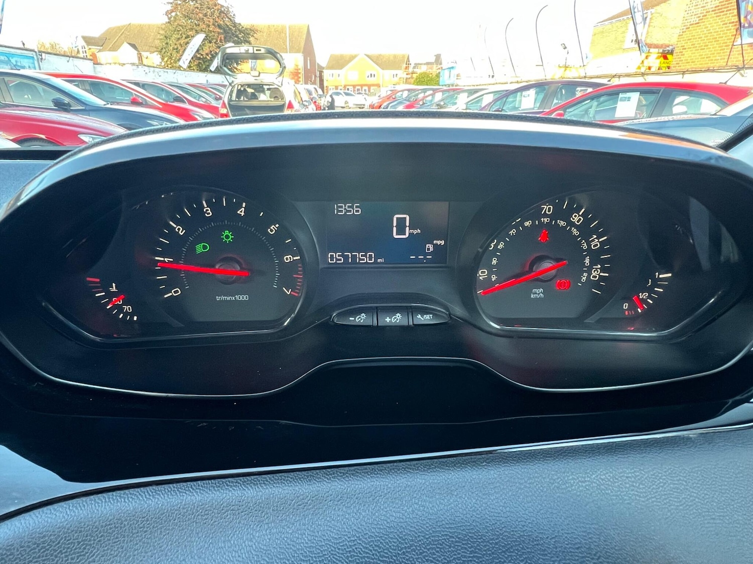 Used Peugeot 208 2013 for sale - 76671169: Photo 19