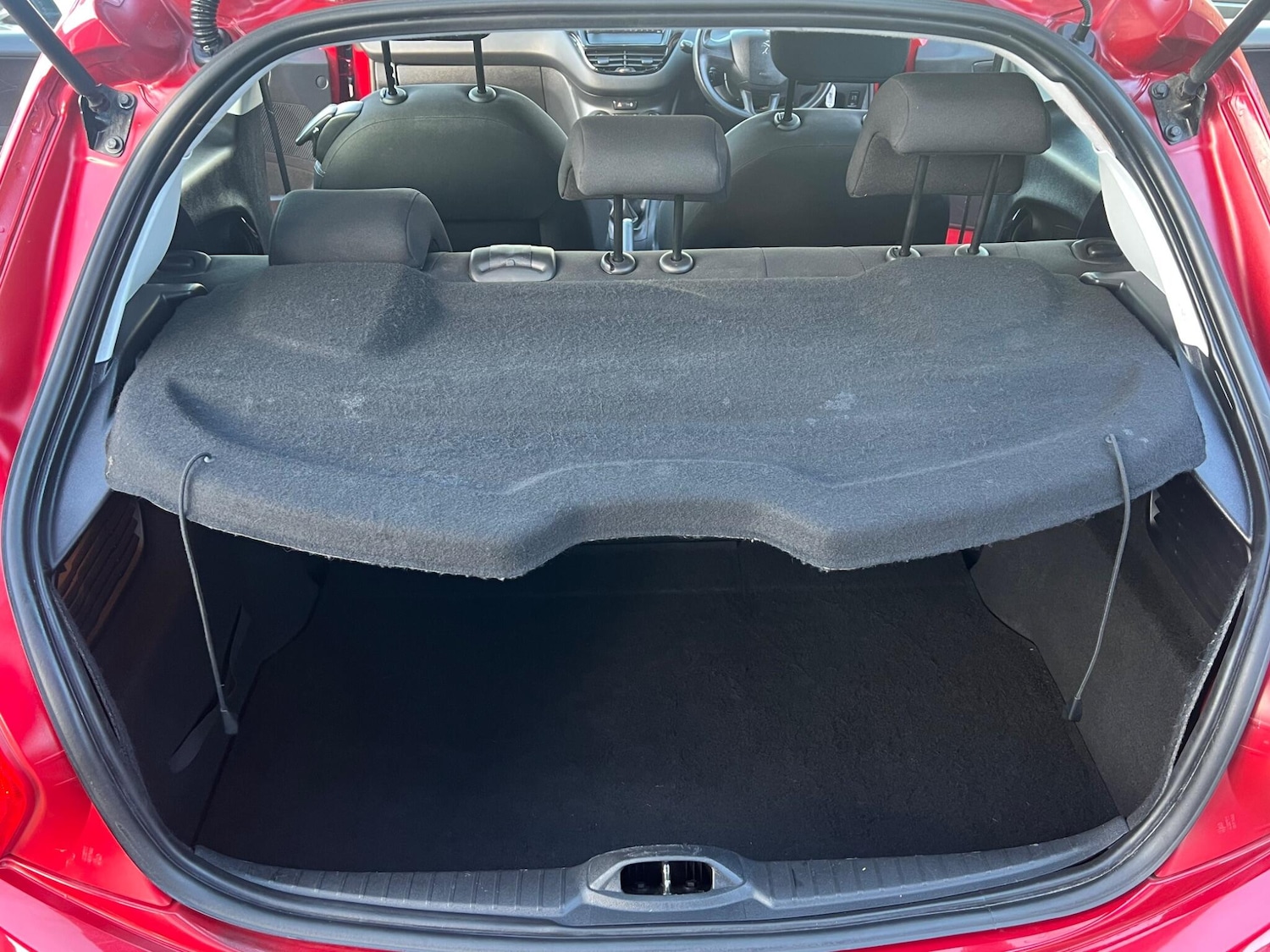 Used Peugeot 208 2013 for sale - 76671169: Photo 43