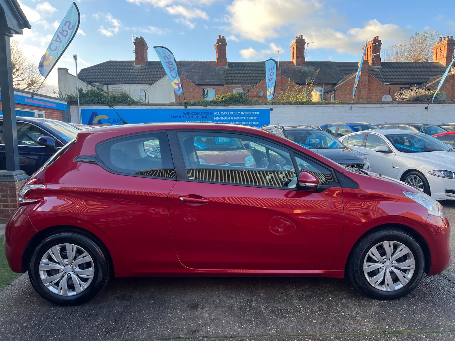 Used Peugeot 208 2013 for sale - 76671169: Photo 7