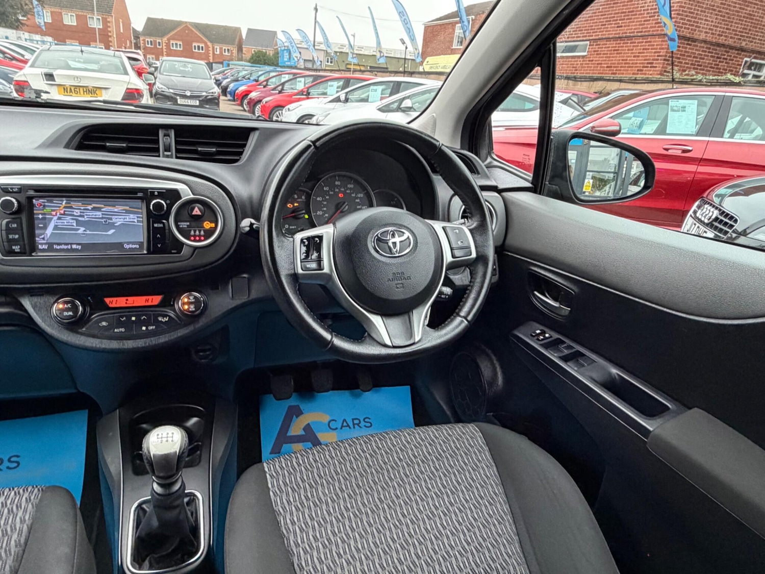 Used Toyota Yaris 2014 for sale - 77424551: Photo 23