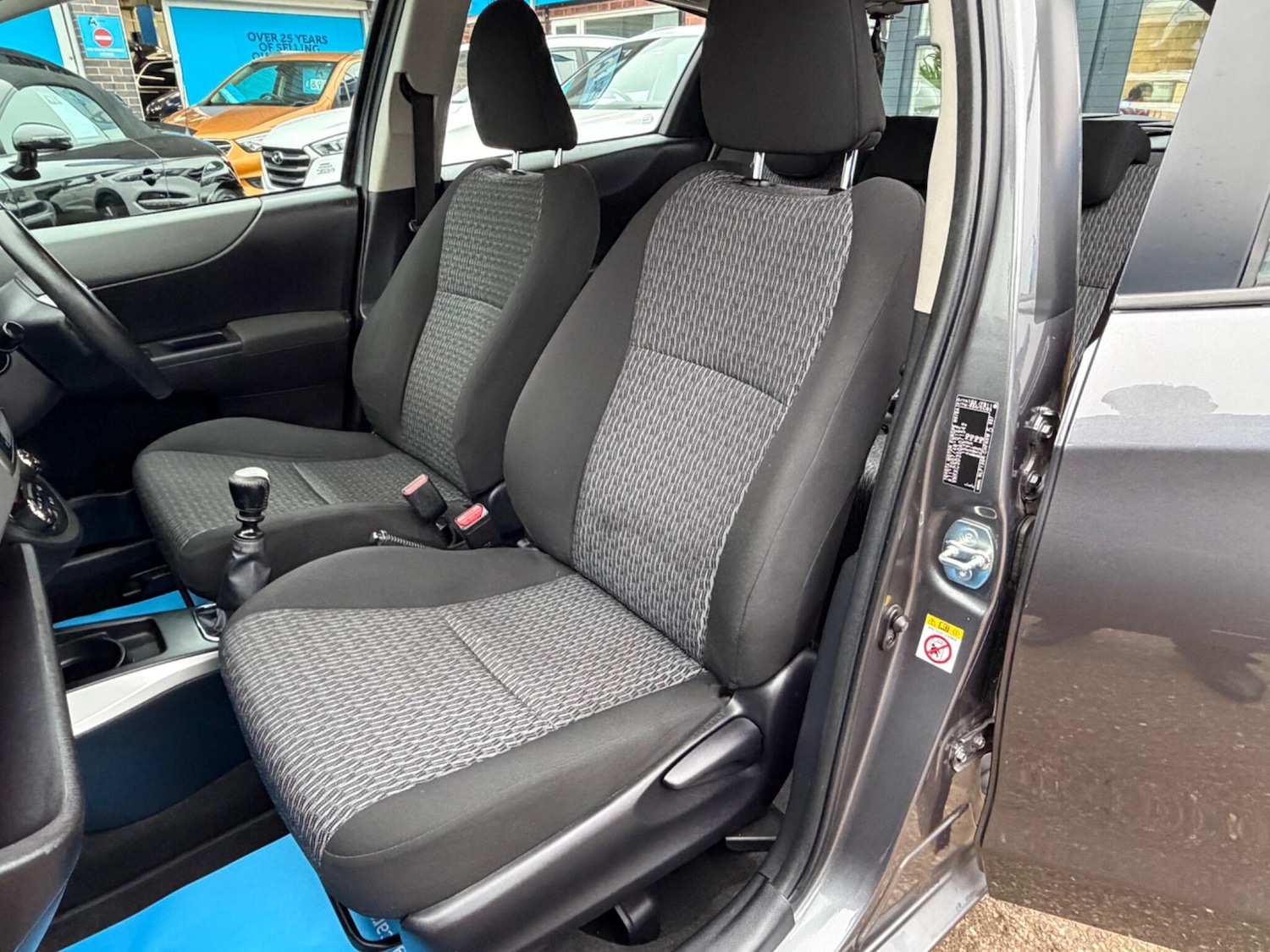 Used Toyota Yaris 2014 for sale - 77424551: Photo 34