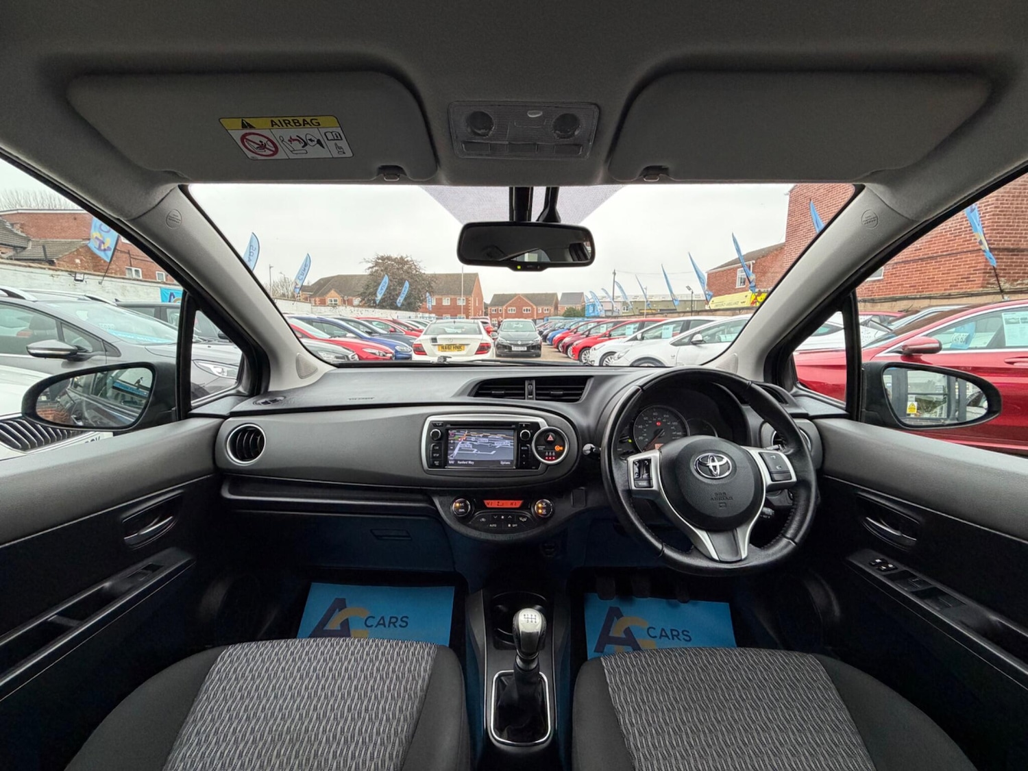 Used Toyota Yaris 2014 for sale - 77424551: Photo 40