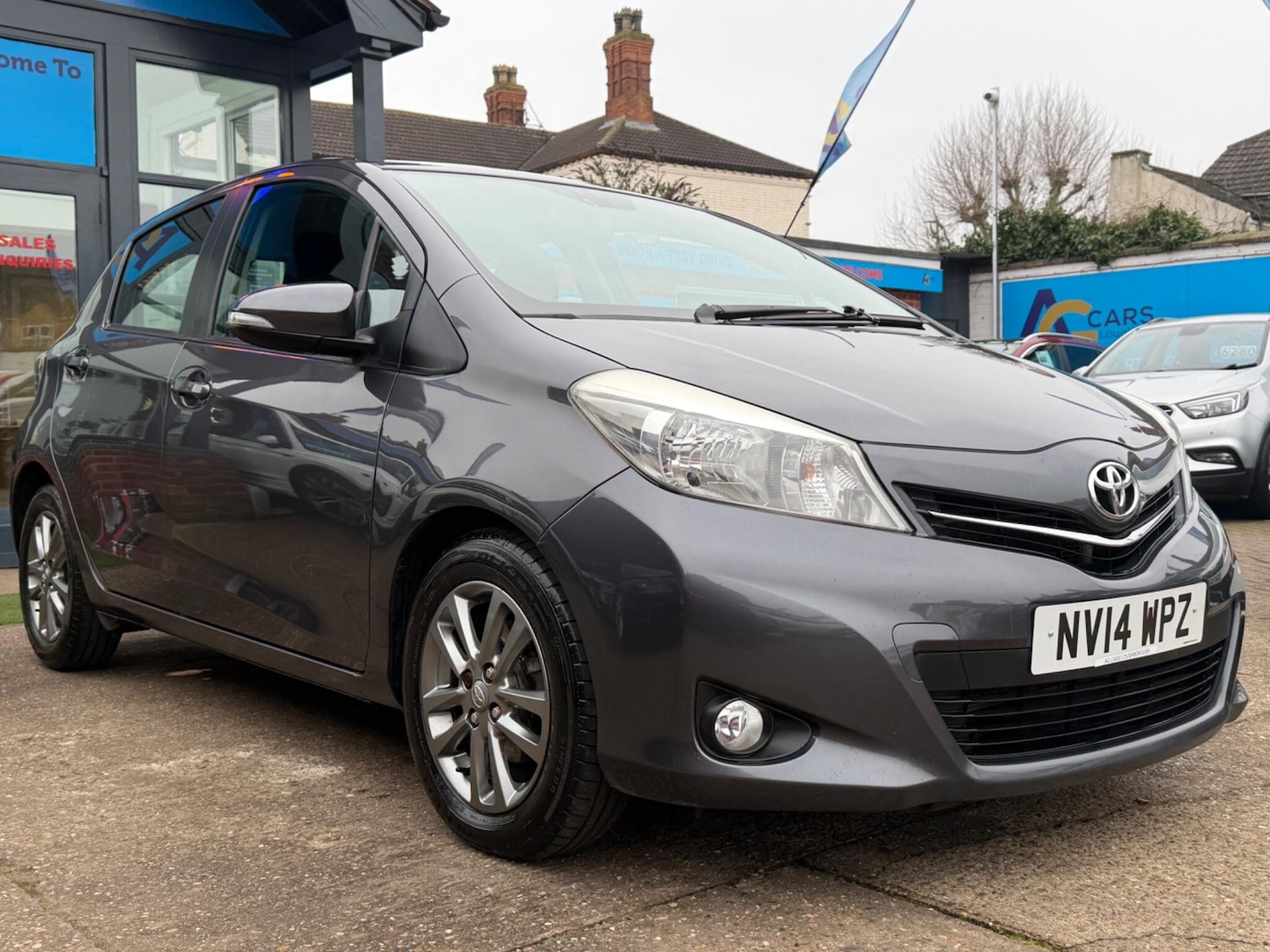 Used Toyota Yaris 2014 for sale - 77424551: Photo 48