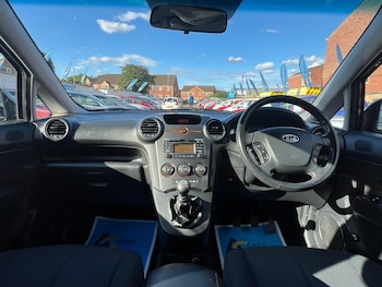 Used Kia Carens 2012 for sale - 75741537: Photo