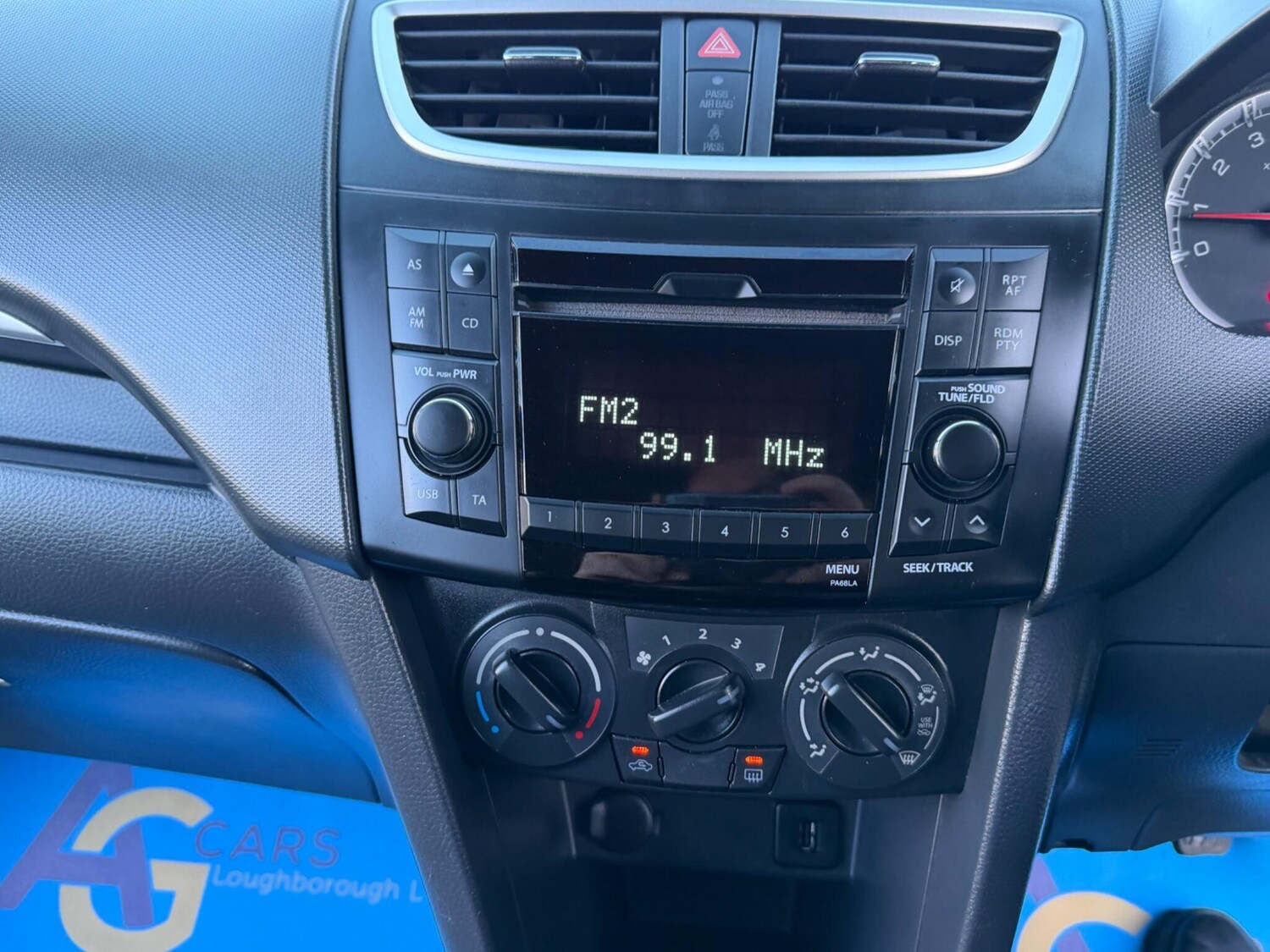 Used Suzuki Swift 2013 for sale - 77574462: Photo 24