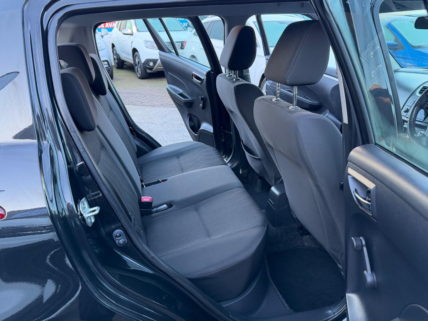 Used Suzuki Swift 2013 for sale - 77574462: Photo 34