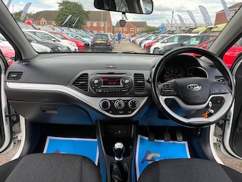 Used Kia Picanto 2017 for sale - 75400981: Photo