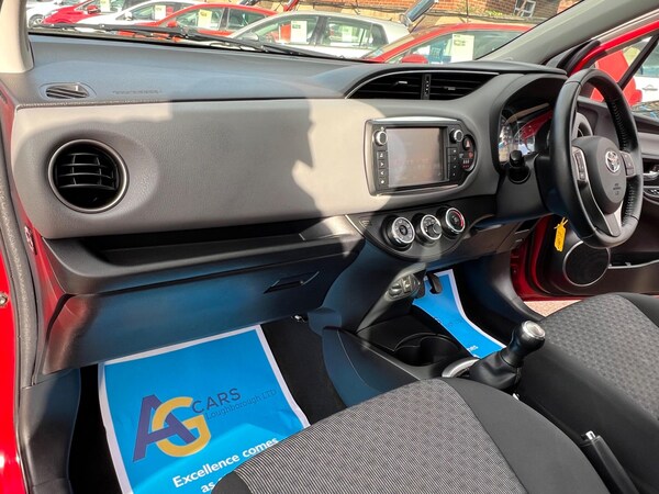 Used Toyota Yaris 2015 for sale - 76072507: Photo 30