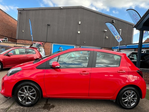 Used Toyota Yaris 2015 for sale - 76072507: Photo 34