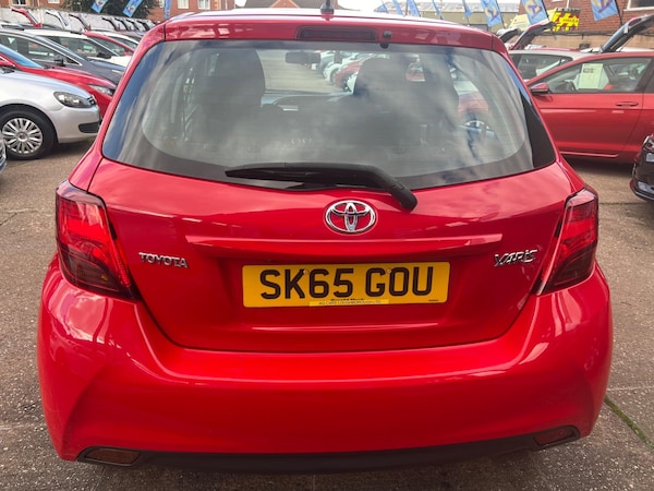 Used Toyota Yaris 2015 for sale - 76072507: Photo 42