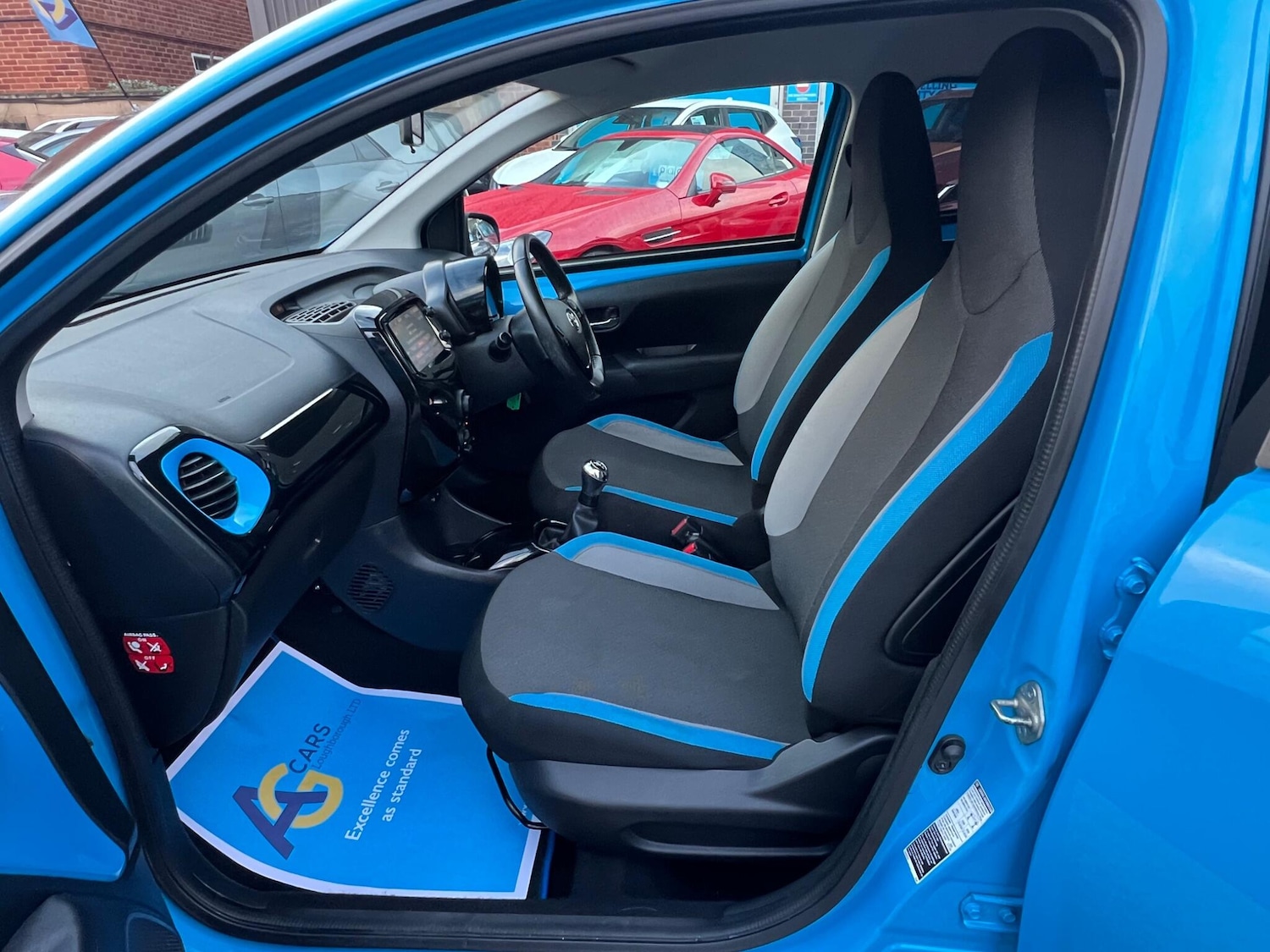 Used Toyota AYGO 2015 for sale - 76832334: Photo 35