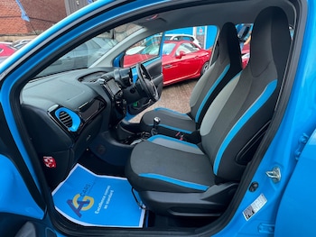 Used Toyota AYGO 2015 for sale - 76832334: Photo