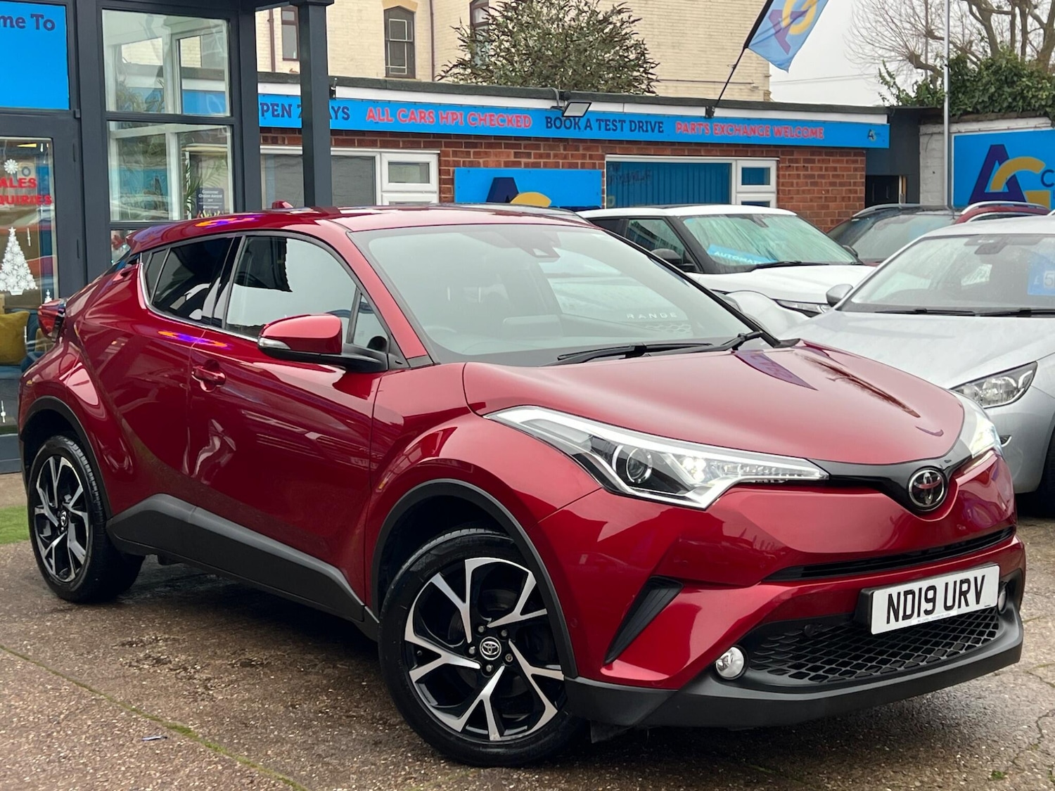 Used Toyota C-HR 2019 for sale - 76964829: Photo 1