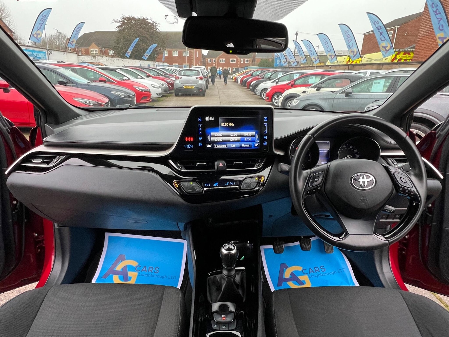 Used Toyota C-HR 2019 for sale - 76964829: Photo 2