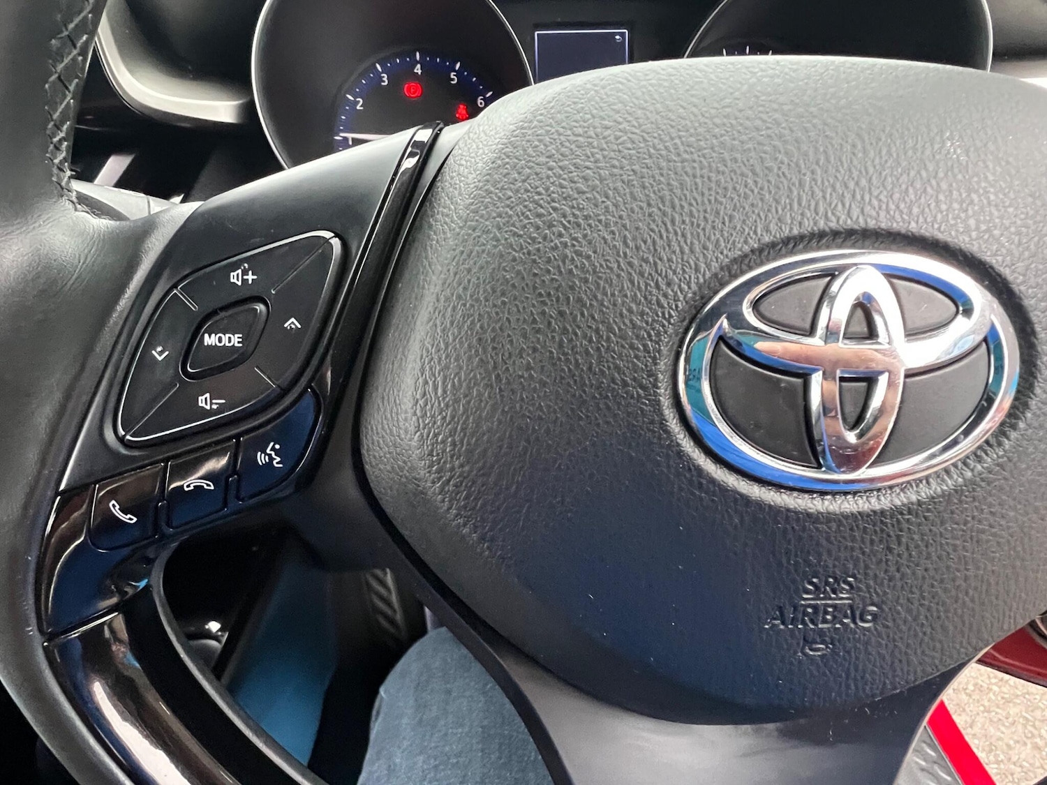 Used Toyota C-HR 2019 for sale - 76964829: Photo 25