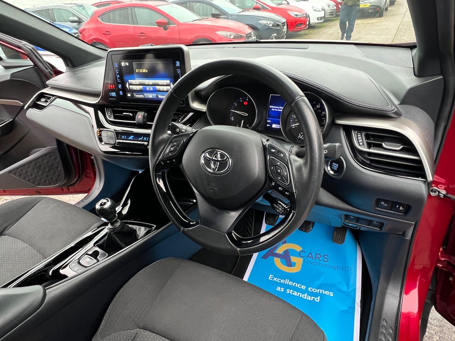 Used Toyota C-HR 2019 for sale - 76964829: Photo 3