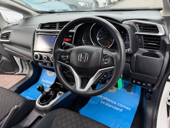 Used Honda Jazz 2017 for sale - 78007040: Photo