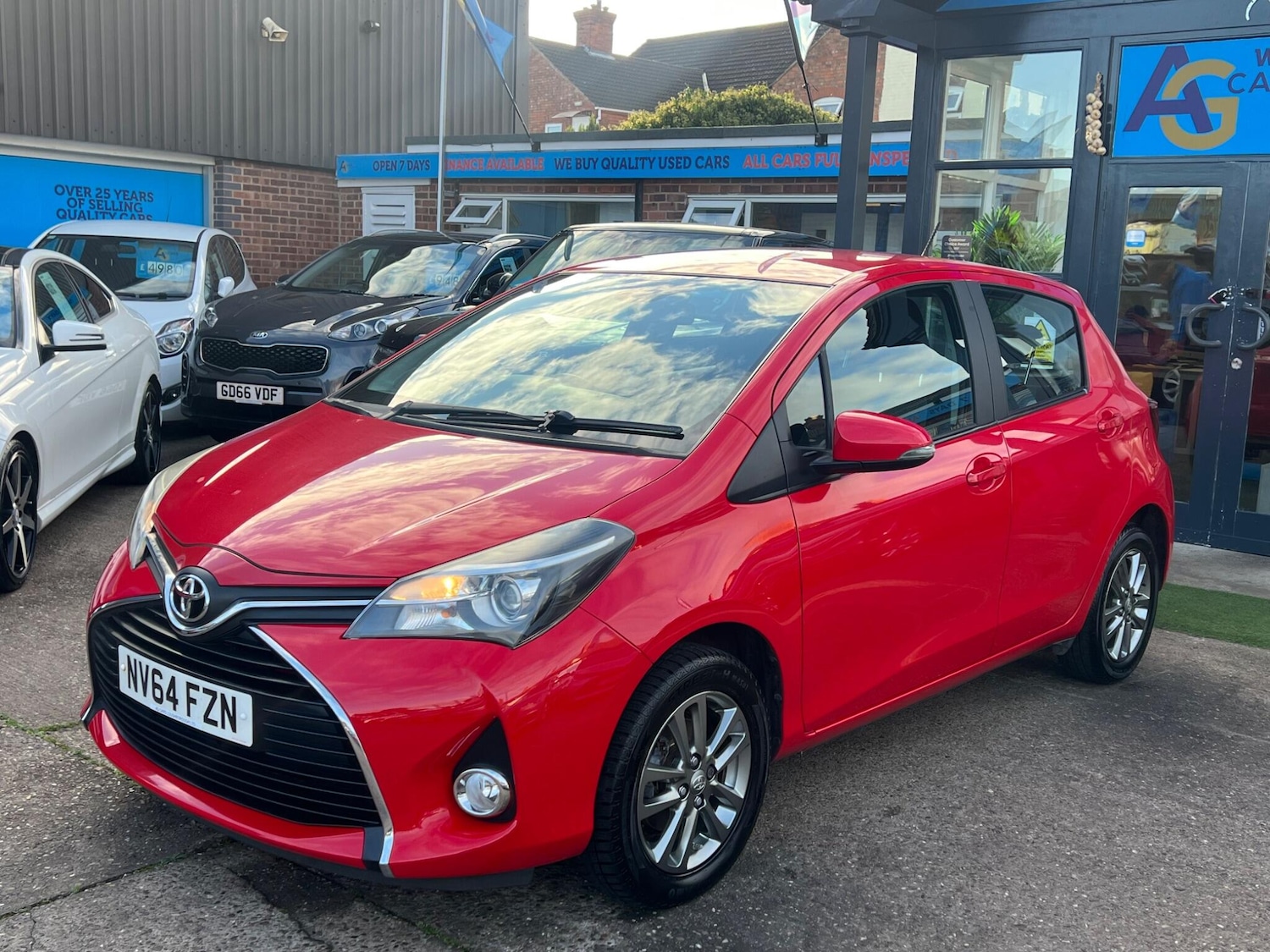 Used Toyota Yaris for sale - 76992837: Photo 14